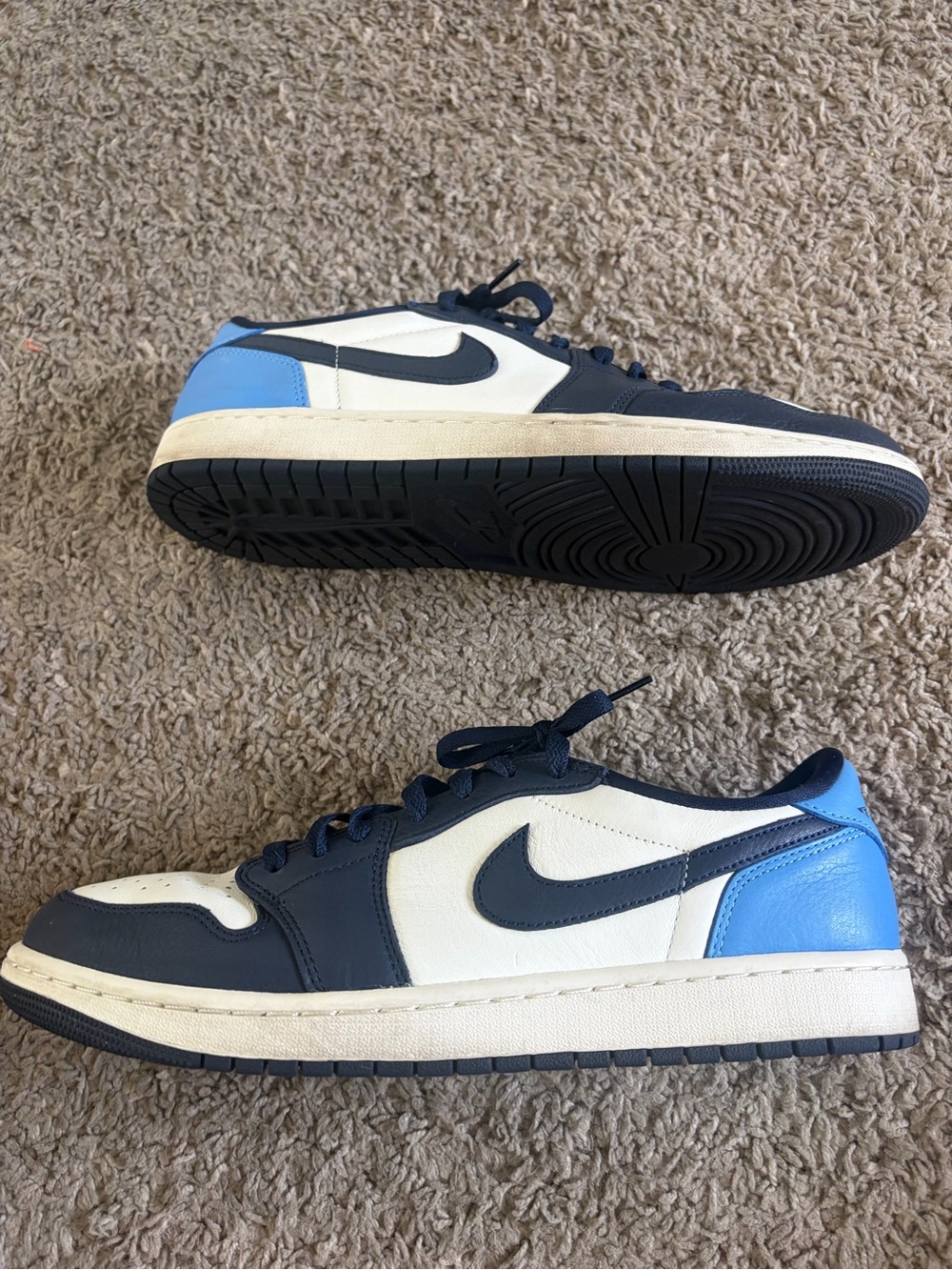 Men’s Shoe Size 11.5 Air Jordan 1 Retro OG Low Obsidian Pre Owned As Is - Picture 3 of 8